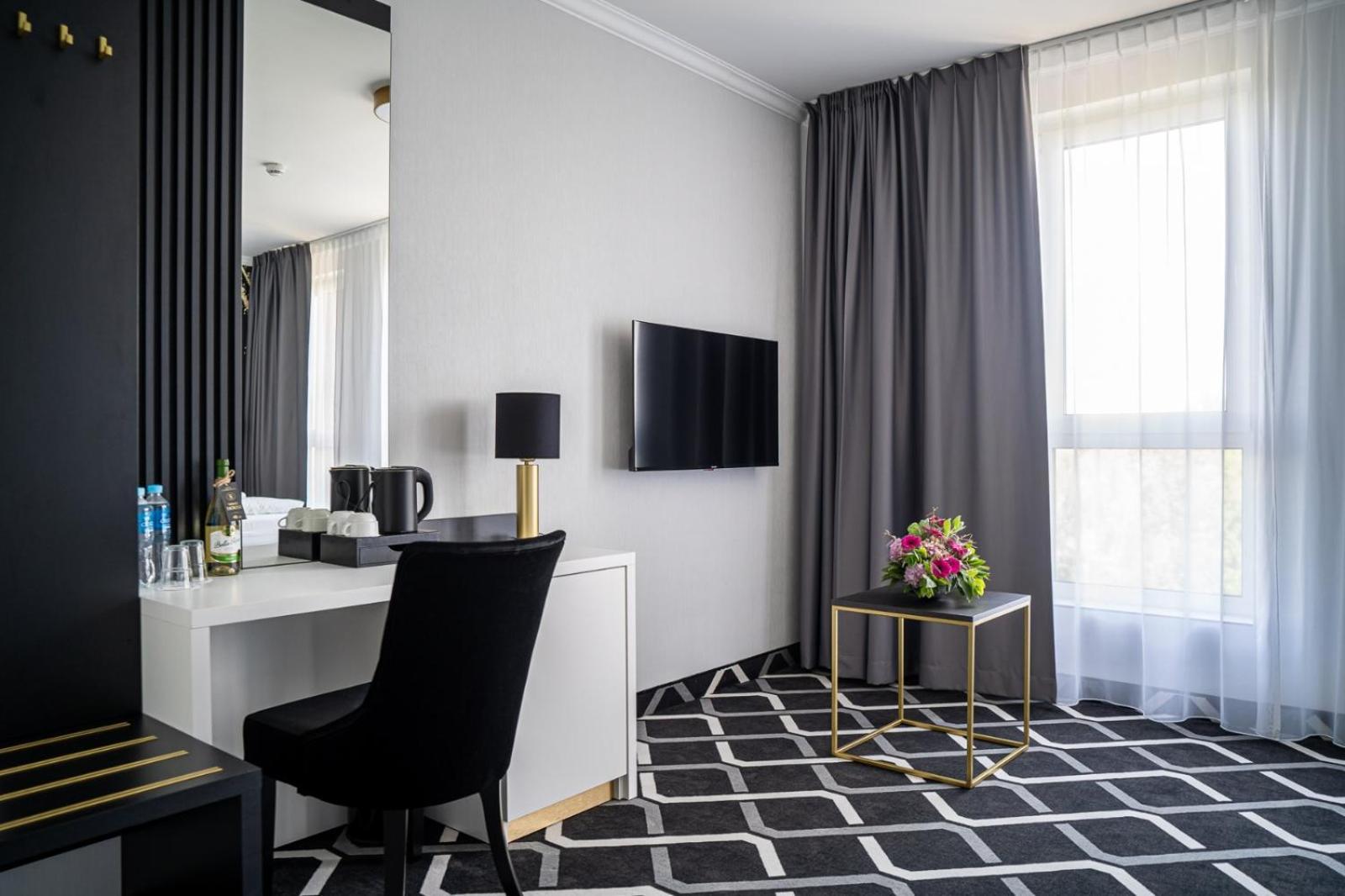 Hotel Lantier Wellness & Spa Bytom Extérieur photo