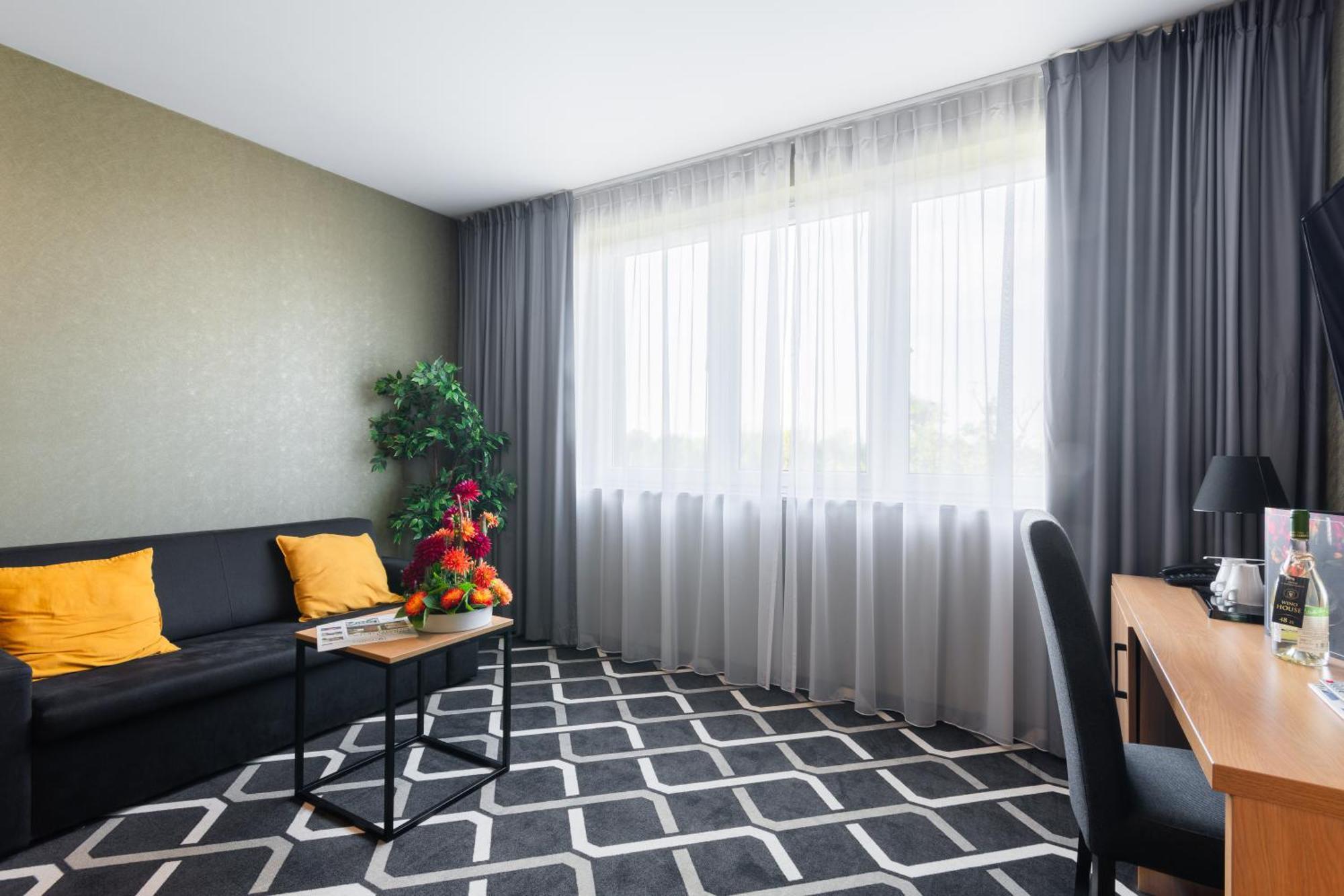 Hotel Lantier Wellness & Spa Bytom Extérieur photo