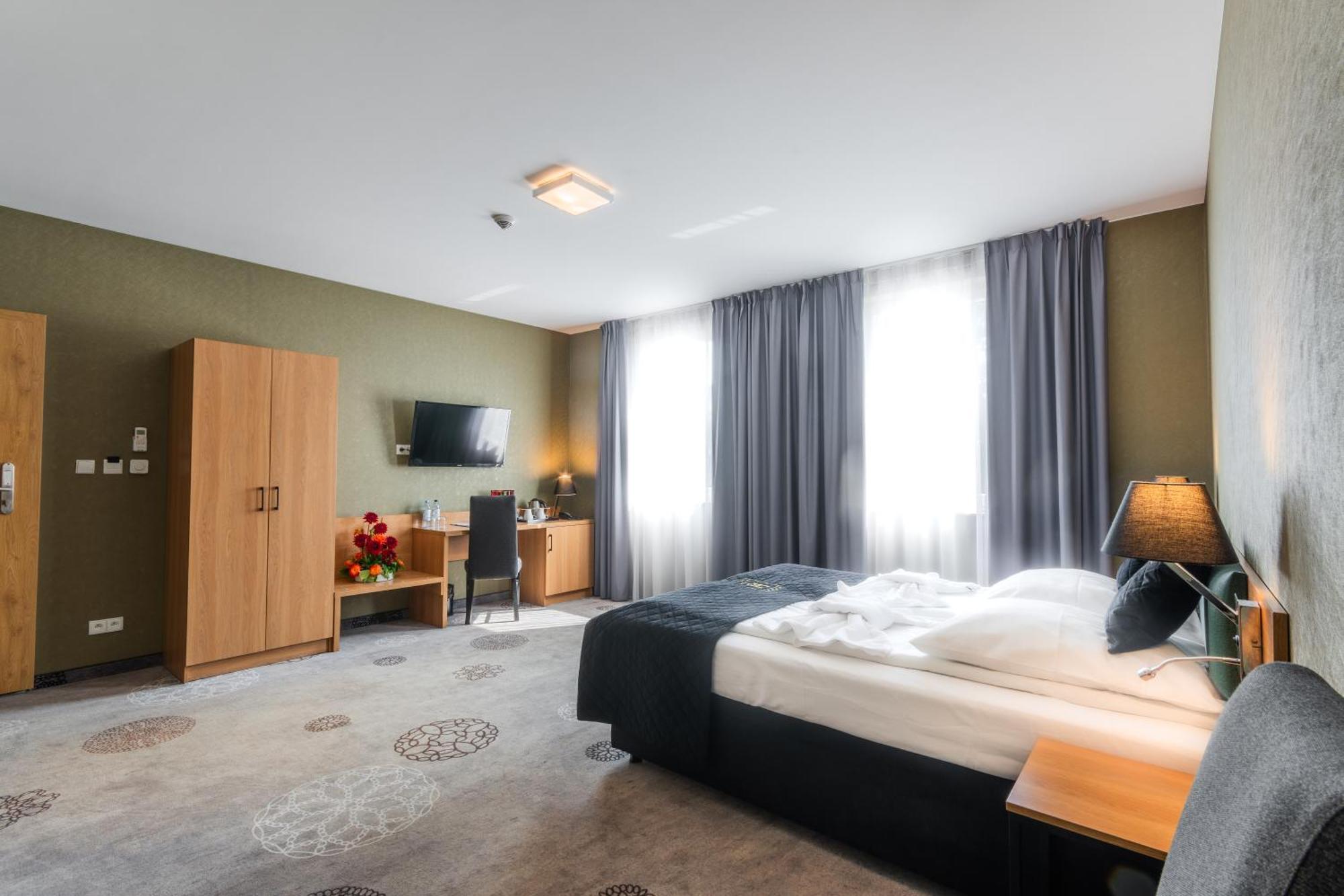 Hotel Lantier Wellness & Spa Bytom Extérieur photo