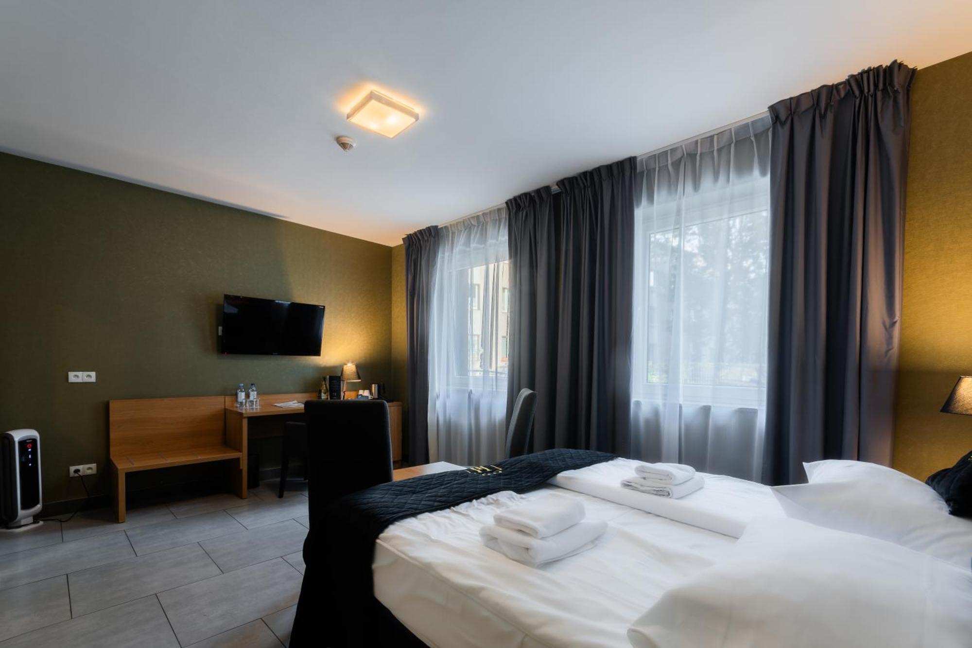 Hotel Lantier Wellness & Spa Bytom Extérieur photo