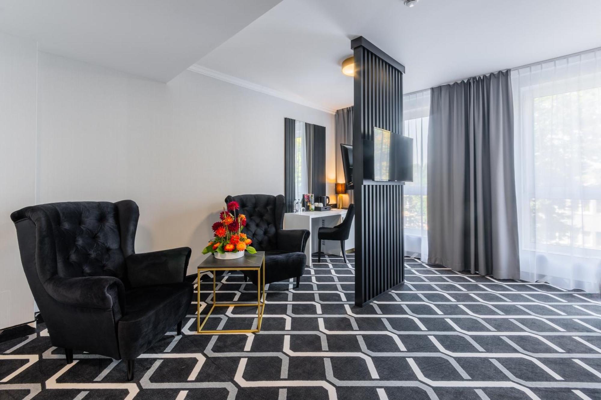 Hotel Lantier Wellness & Spa Bytom Extérieur photo